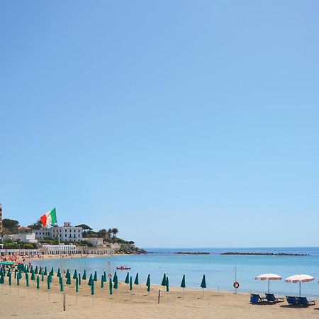 Beautiful Home In Fiumicino With Wifi Esterno foto